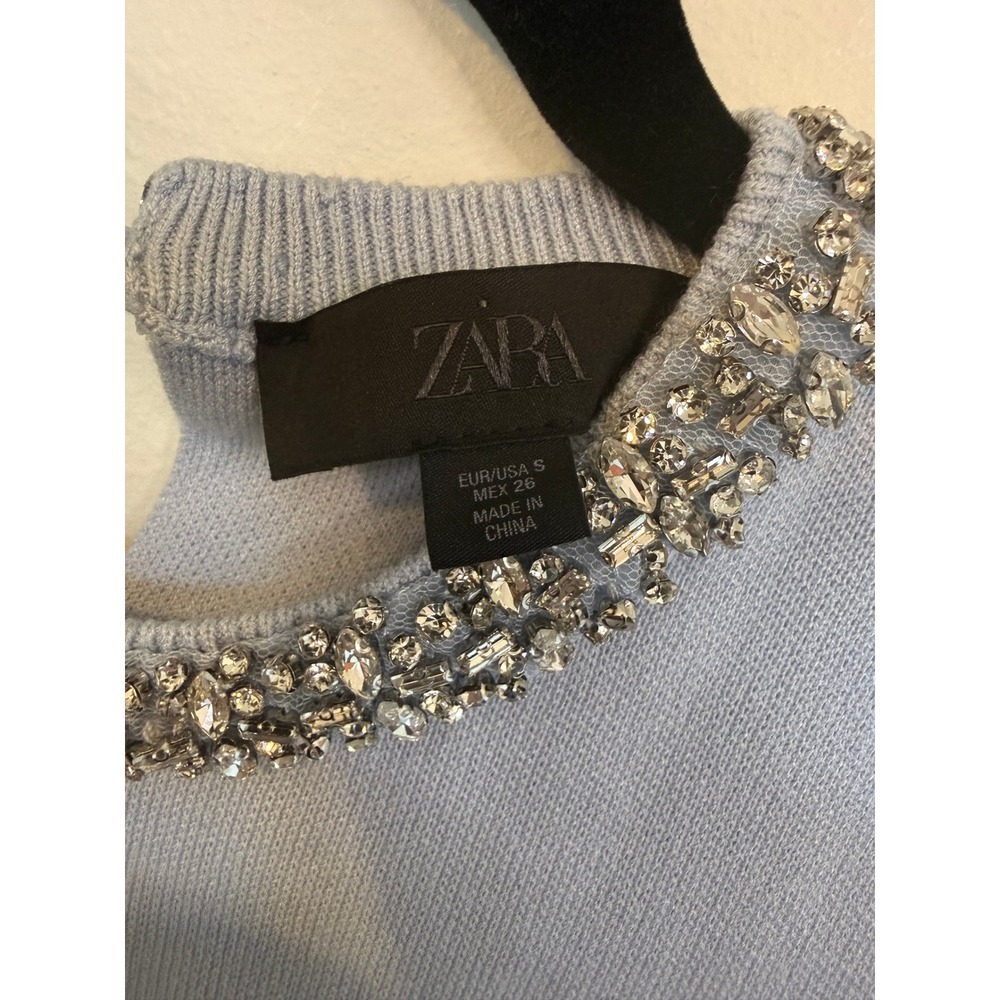 Zara Knit Top Womens Small Blue Excellent Jewel Embellished Keyhole Back - Picture 2 of 9